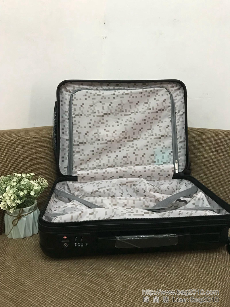 RIMOWA日默瓦 拉杆箱/拉箱 pc+鋁鎂合金 經典classic系列 明星同款 8055 限量20寸登機箱  xbt1096